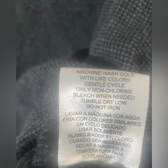 Quicksilver Black Texured Henley Hoodie, Size M, Drawstring Hood, Cuffed Sleeves - Picture 7 of 7